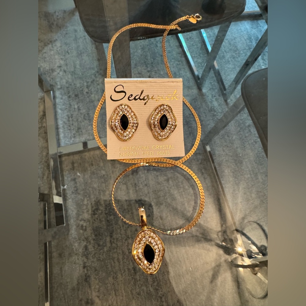 Swarovski crystal jewelry set